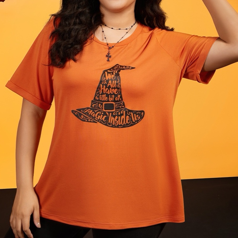 BloomChic Orange Witch Hat Graphic Tee Size Large